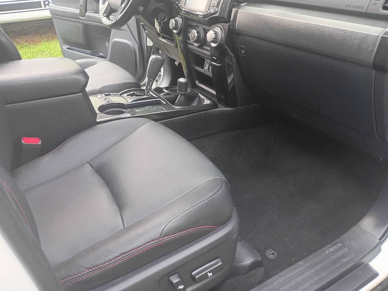 Used 2015 Toyota 4Runner Trail Premium AWD/4WD image 20