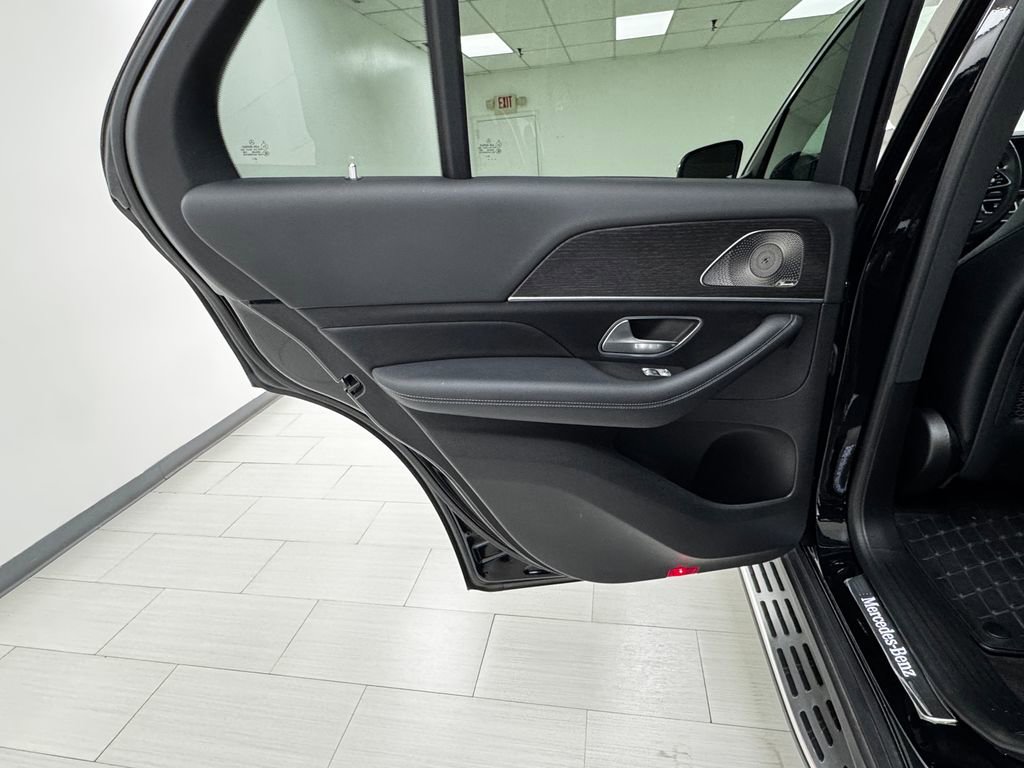 Used 2022 Mercedes-Benz GLE 350 4MATIC image 11