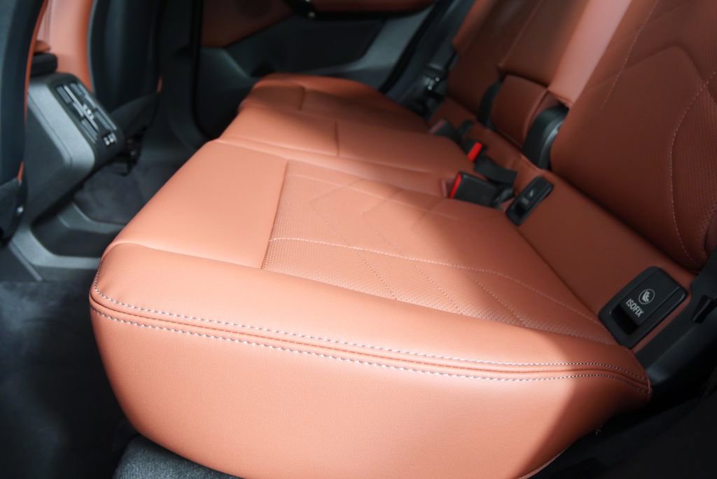 Used 2026 BMW X1 xDrive28i w/ Technology Package image 15