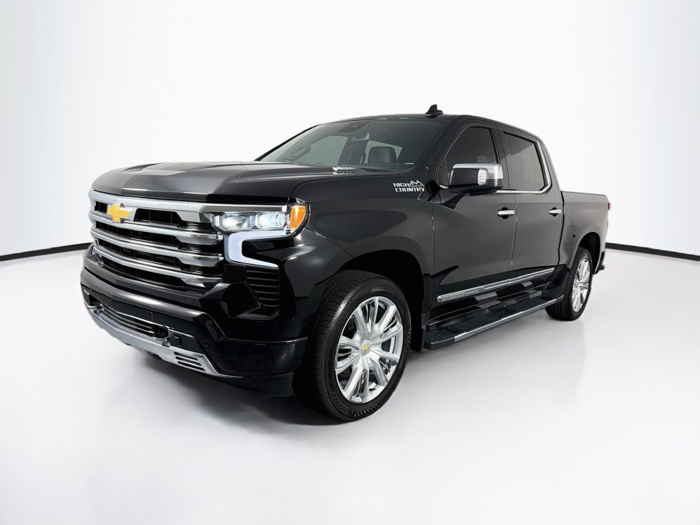 Used 2024 Chevrolet Silverado 1500 High Country AWD/4WD image 3
