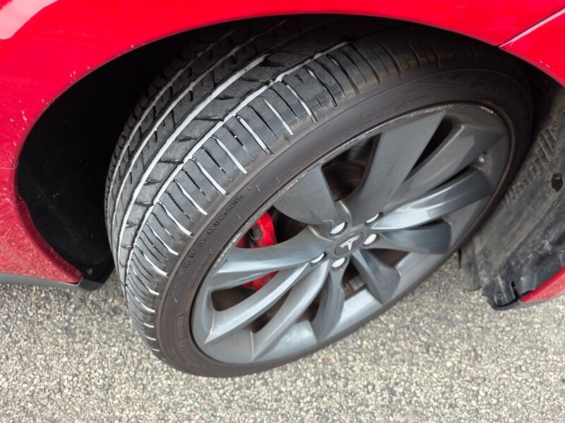 Used 2014 Tesla Model S P85 image 33