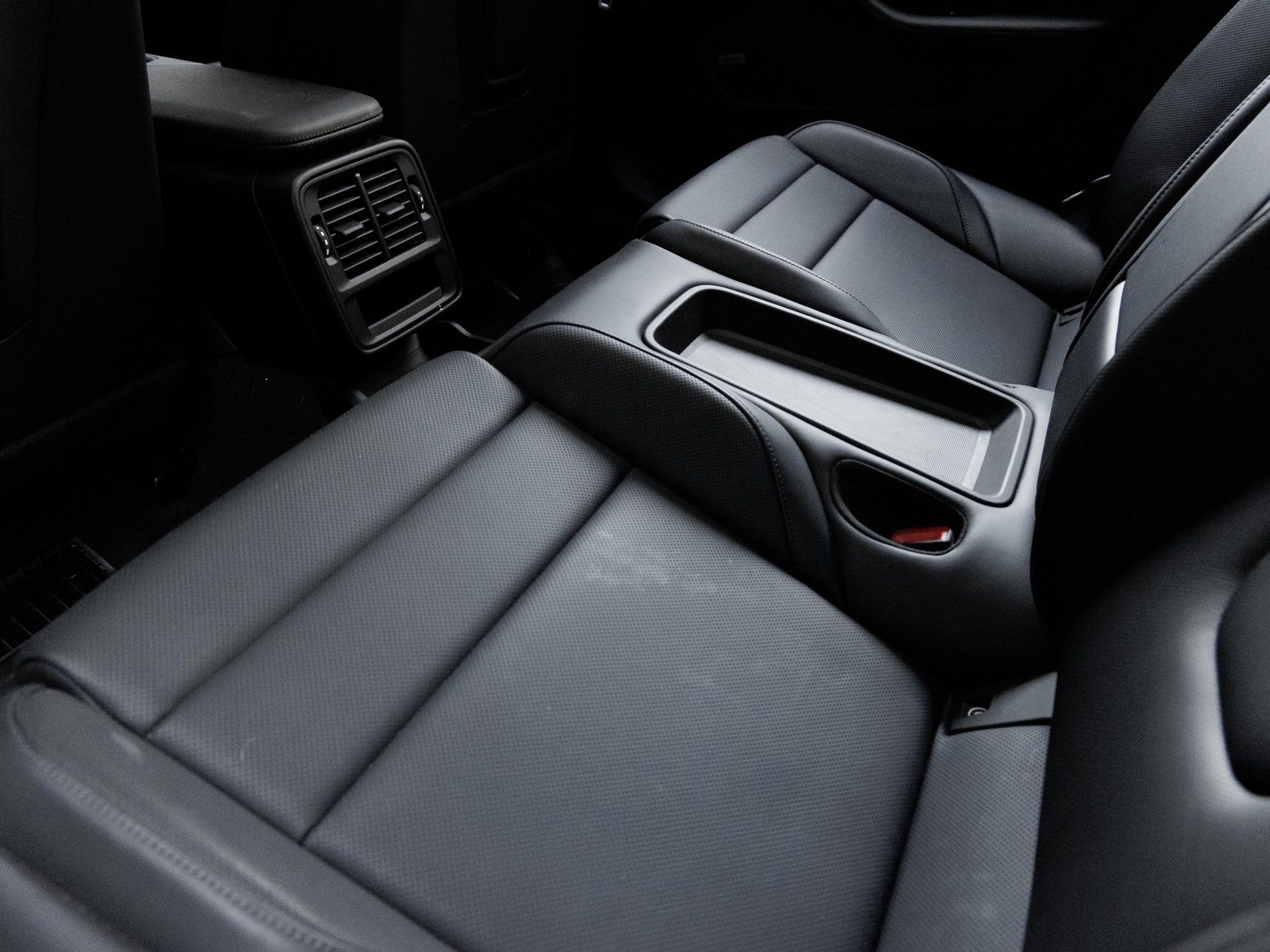 Certified 2022 Porsche Taycan GTS image 24