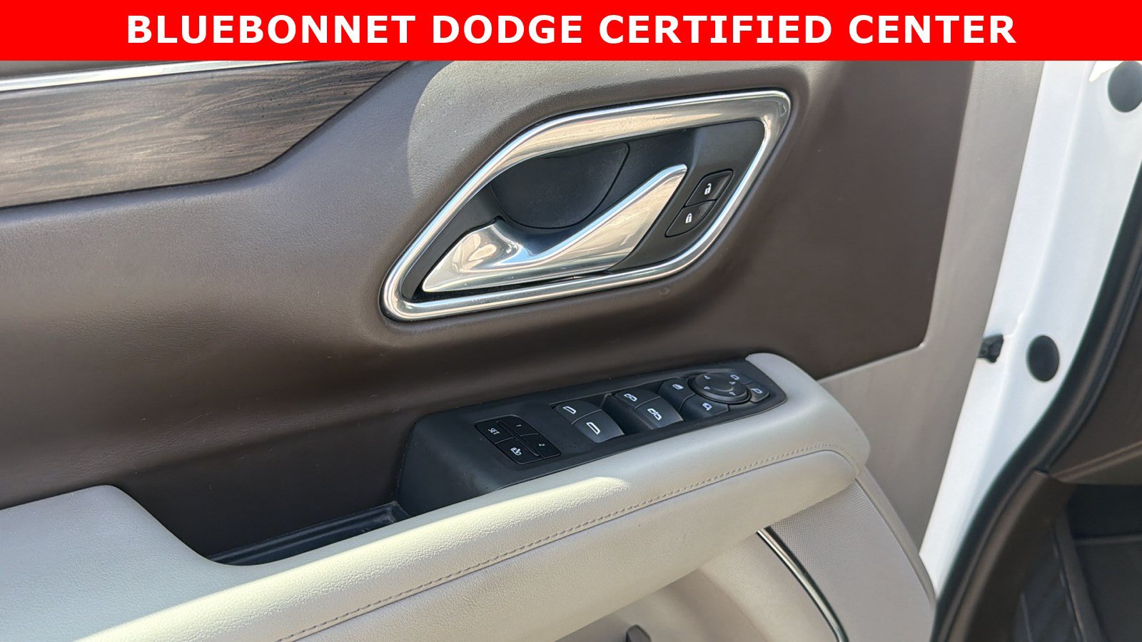 Used 2023 Chevrolet Tahoe Z71 w/ Z71 Off-Road Package AWD/4WD image 10