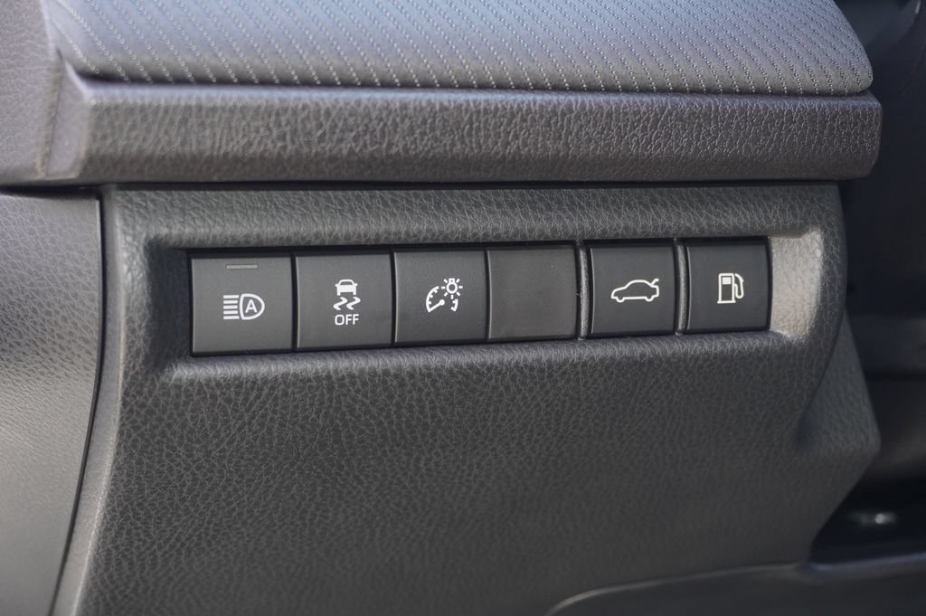 Certified 2026 Toyota Camry Hybrid FWD image 11