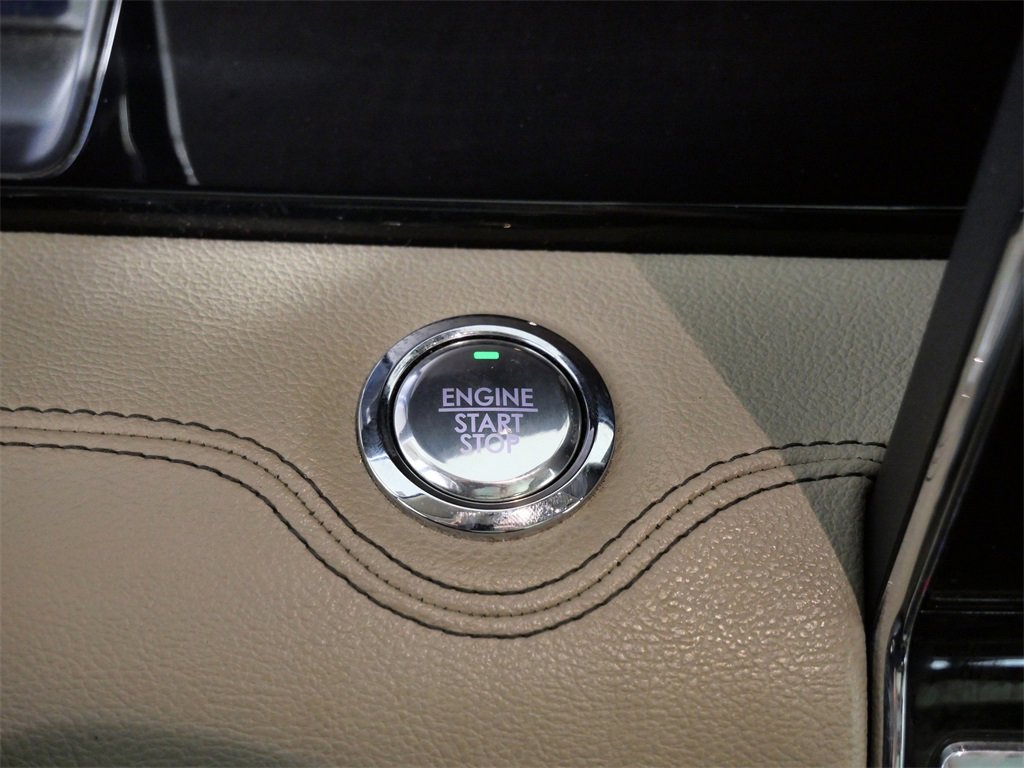 Used 2022 Lincoln Navigator Reserve image 22