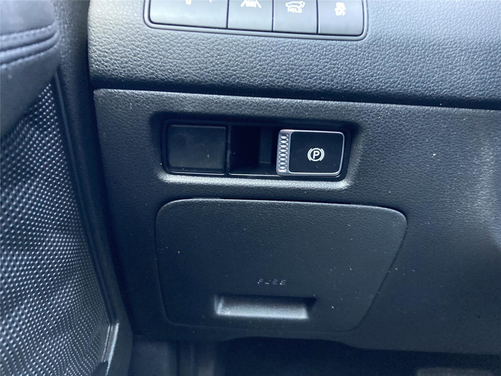 Used 2023 Hyundai Santa Fe SEL w/ Winter Weather Package image 19