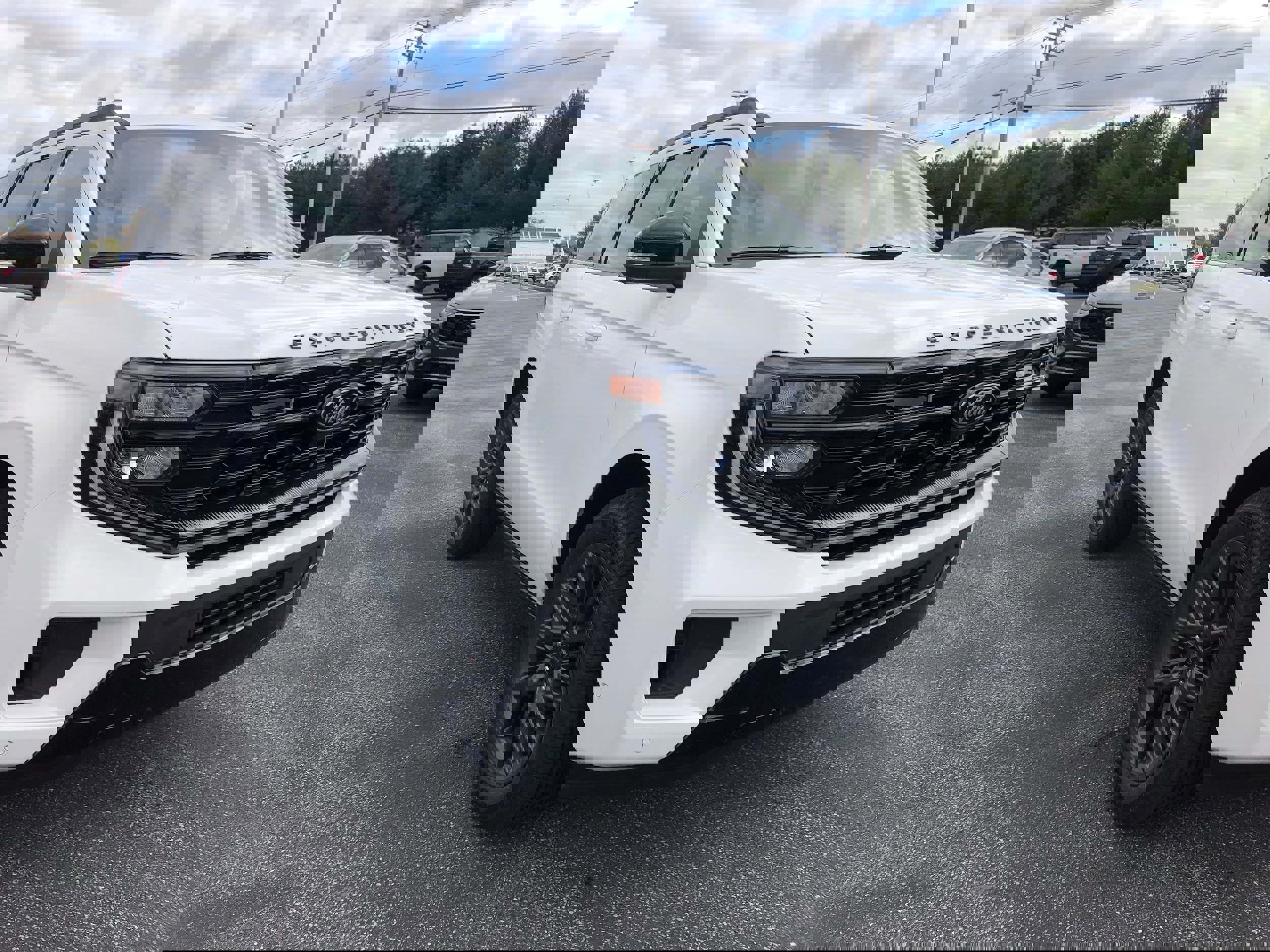 New 2025 Ford Expedition Platinum w/ Stealth Performance Package image 7