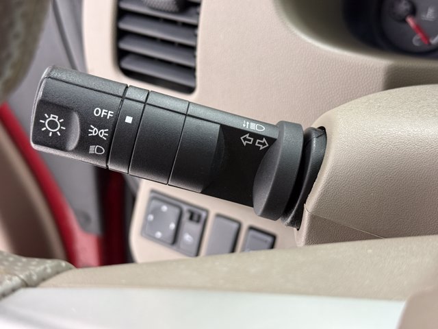 Used 2014 Nissan Frontier SV RWD image 13