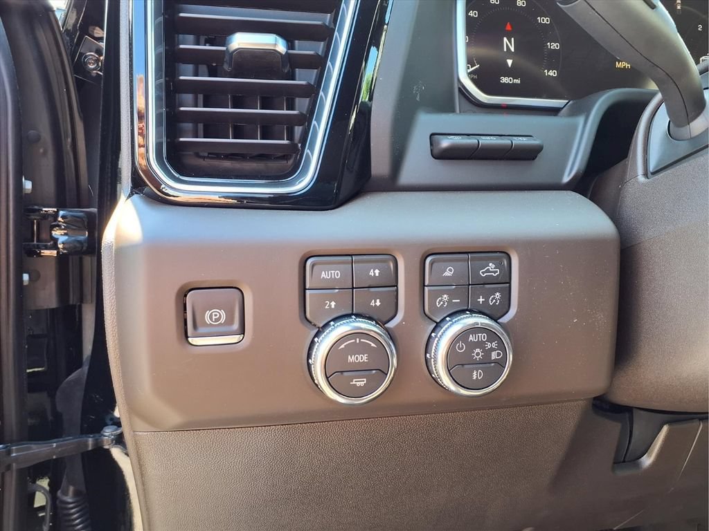 New 2026 GMC Sierra 2500 Denali w/ Technology Package AWD/4WD image 16