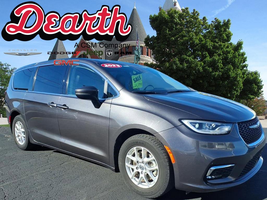 Used 2023 Chrysler Pacifica Touring-L