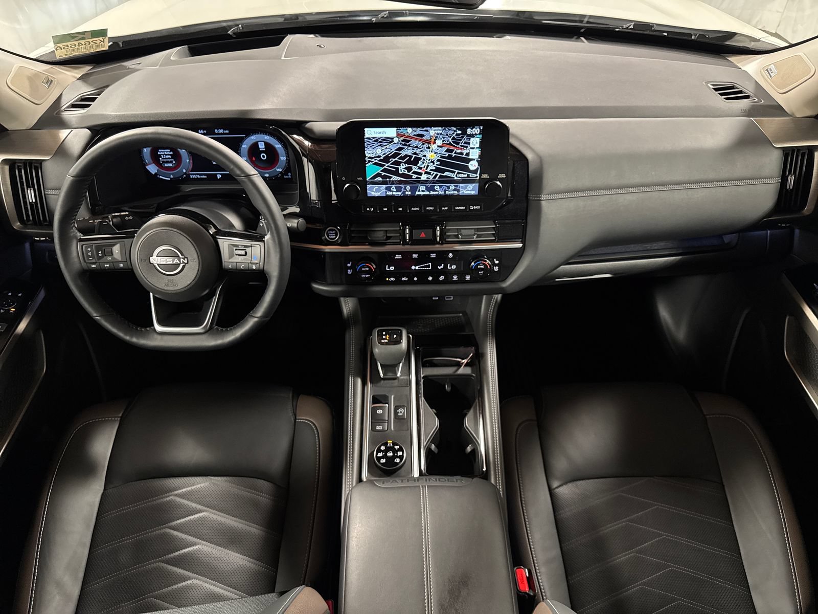 Used 2024 Nissan Pathfinder Platinum w/ Lighting Package (N93) AWD/4WD image 4