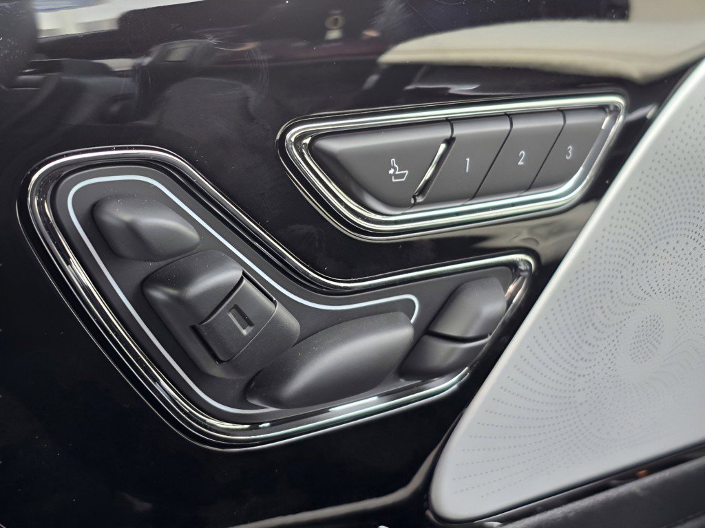 Used 2025 Lincoln Aviator Reserve w/ Equipment Group 201A image 11