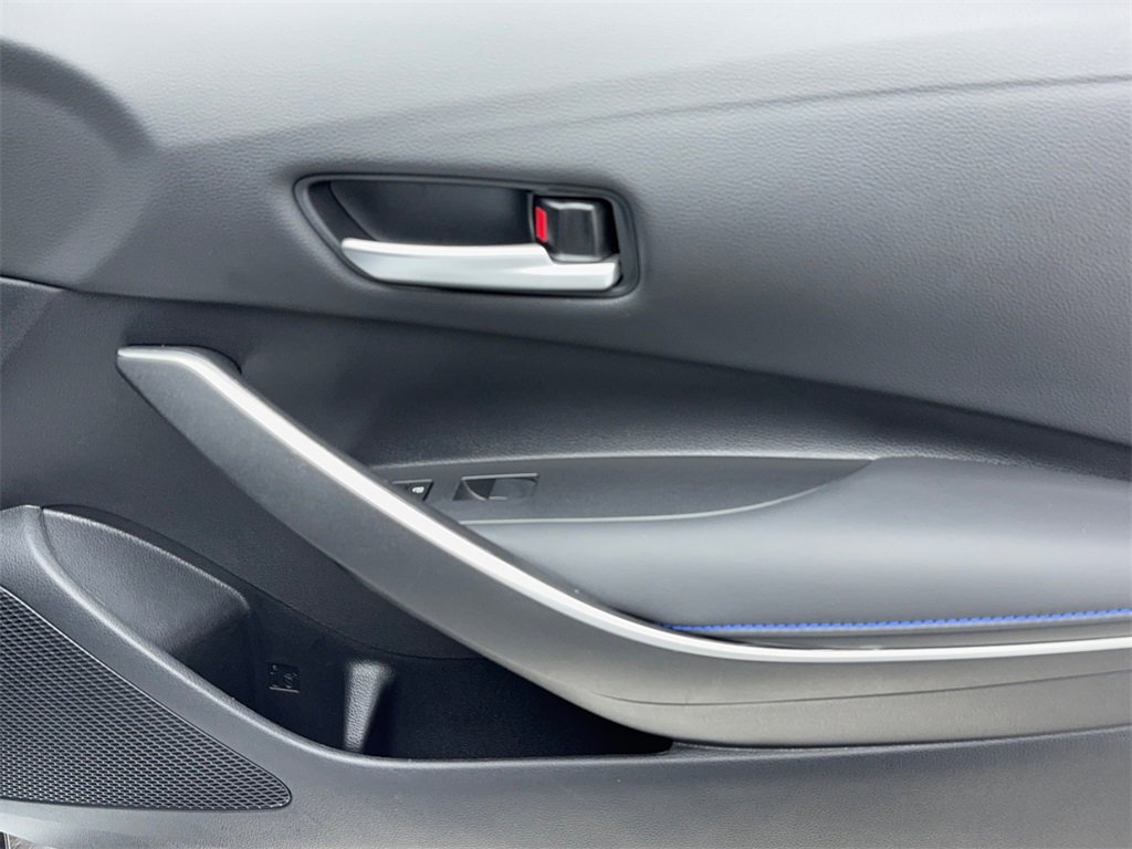 Used 2022 Toyota Corolla SE image 43