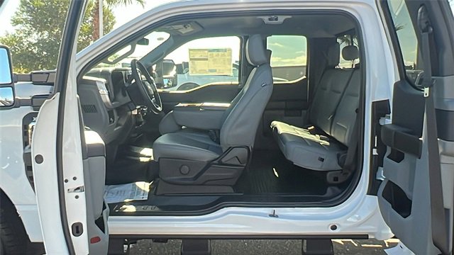 New 2026 Ford F350 XL w/ XL Chrome Package image 18