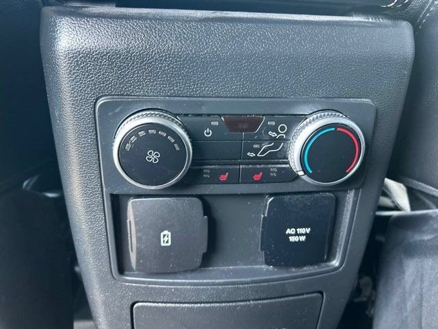 Used 2023 Ford Explorer Limited w/ Limited Technology Package AWD/4WD image 43