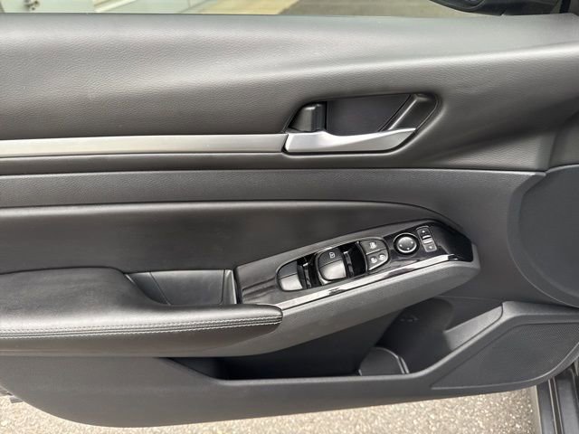 Used 2024 Nissan Altima 2.5 SL AWD/4WD image 8