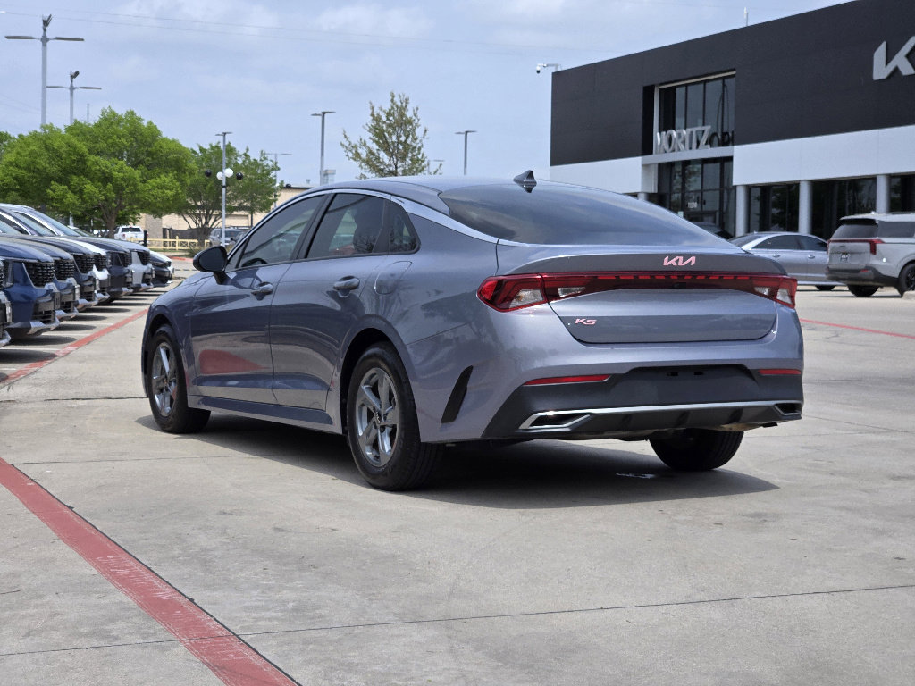 Used 2022 Kia K5 LX image 3