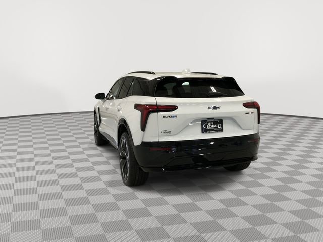 New 2024 Chevrolet Blazer EV RS AWD/4WD image 8
