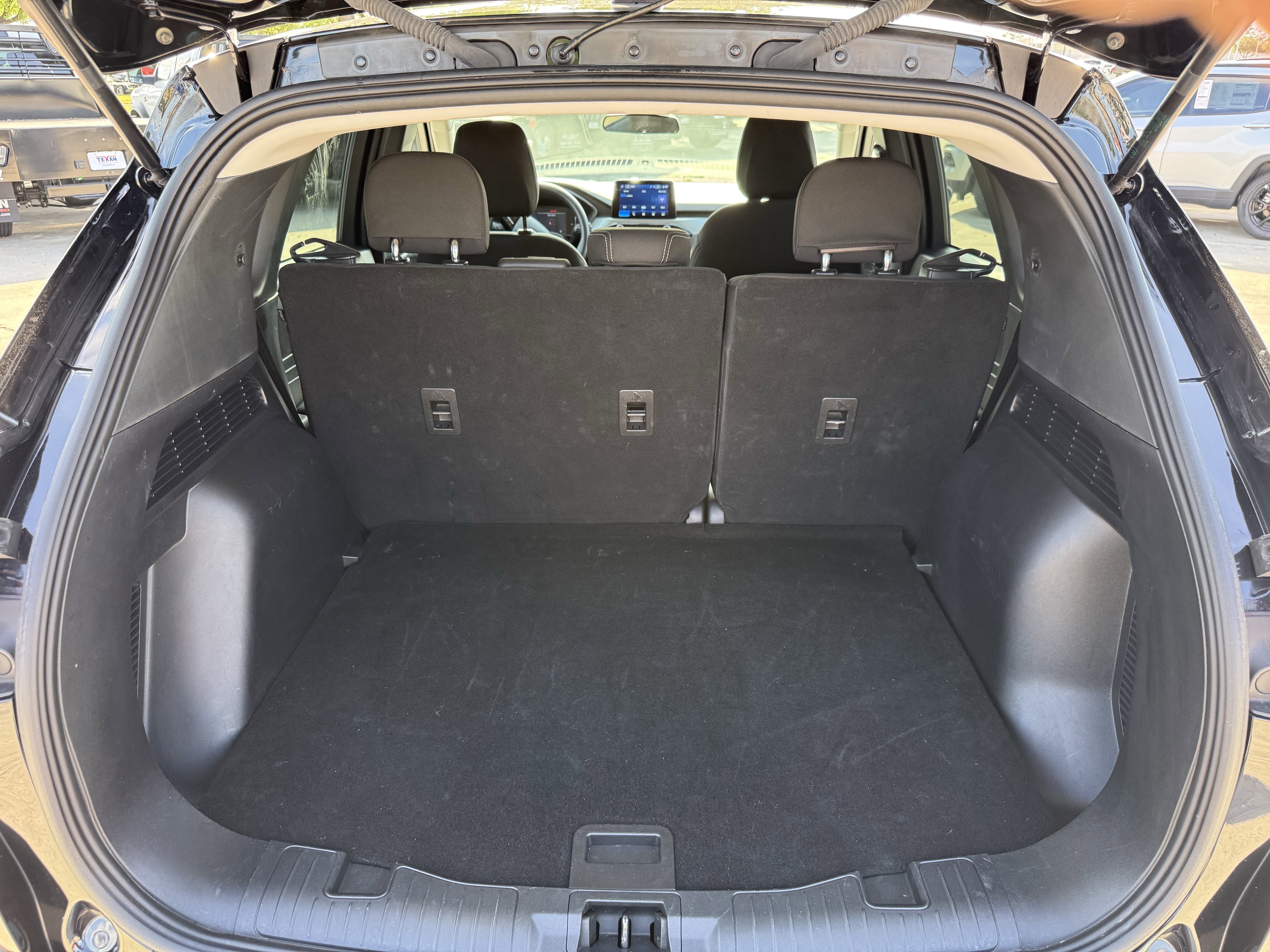 Used 2025 Ford Escape Active image 32