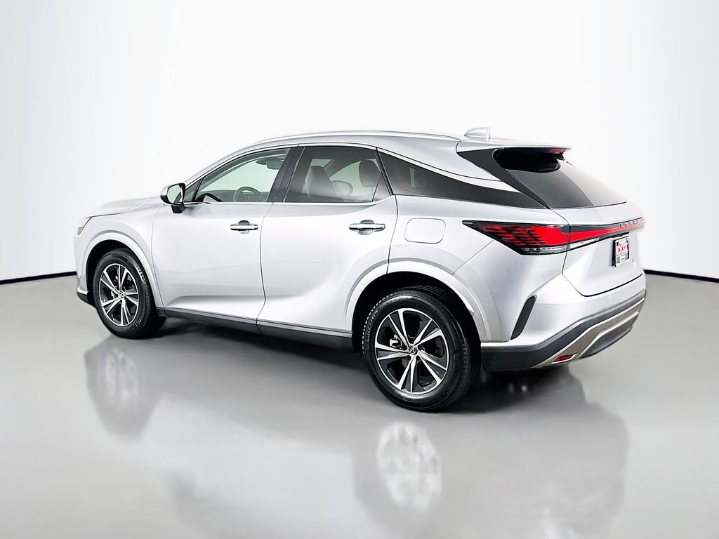 Used 2024 Lexus RX 350h w/ Cold Area Package image 7