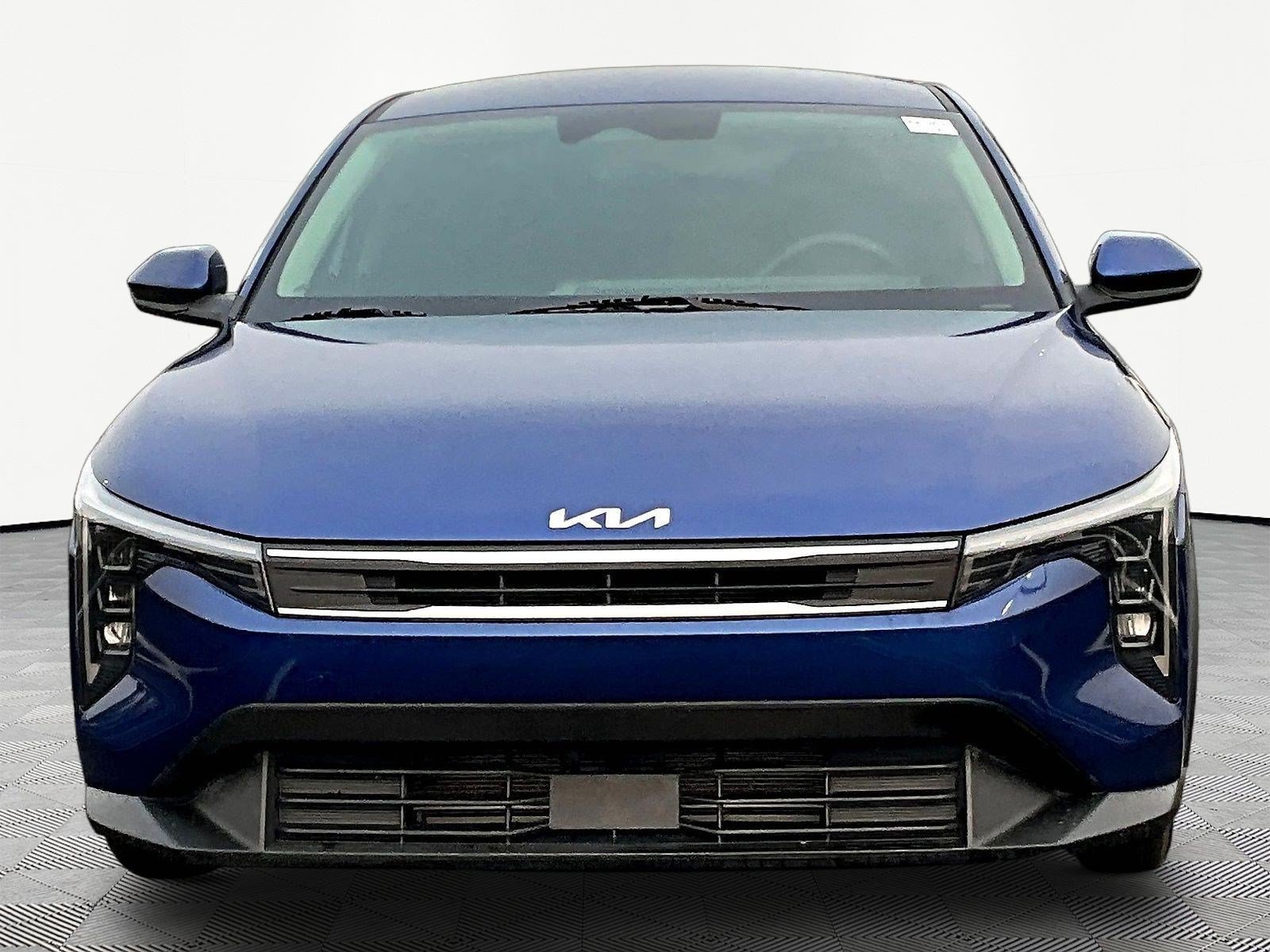 Used 2025 Kia K4 FWD image 2