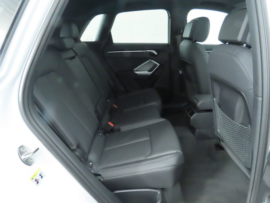 Used 2025 Audi Q3 2.0T Premium w/ Convenience Package image 23