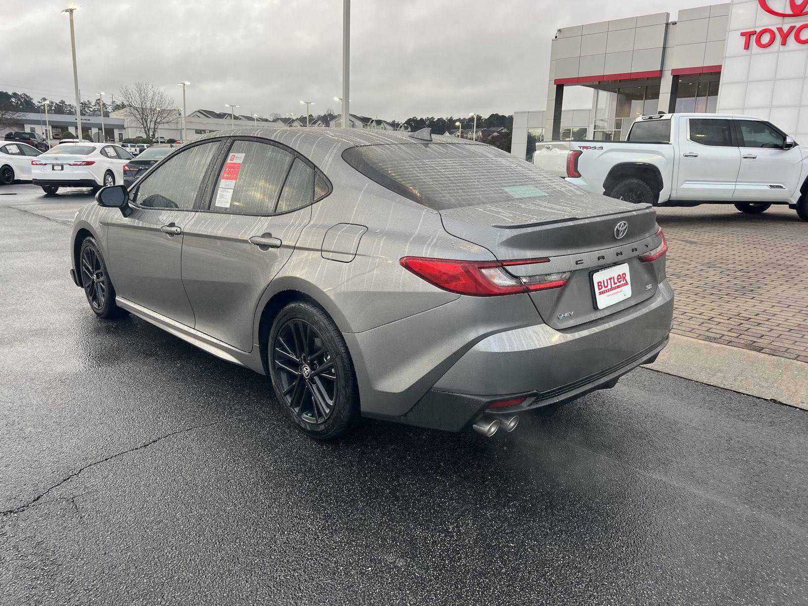 New 2026 Toyota Camry SE image 5