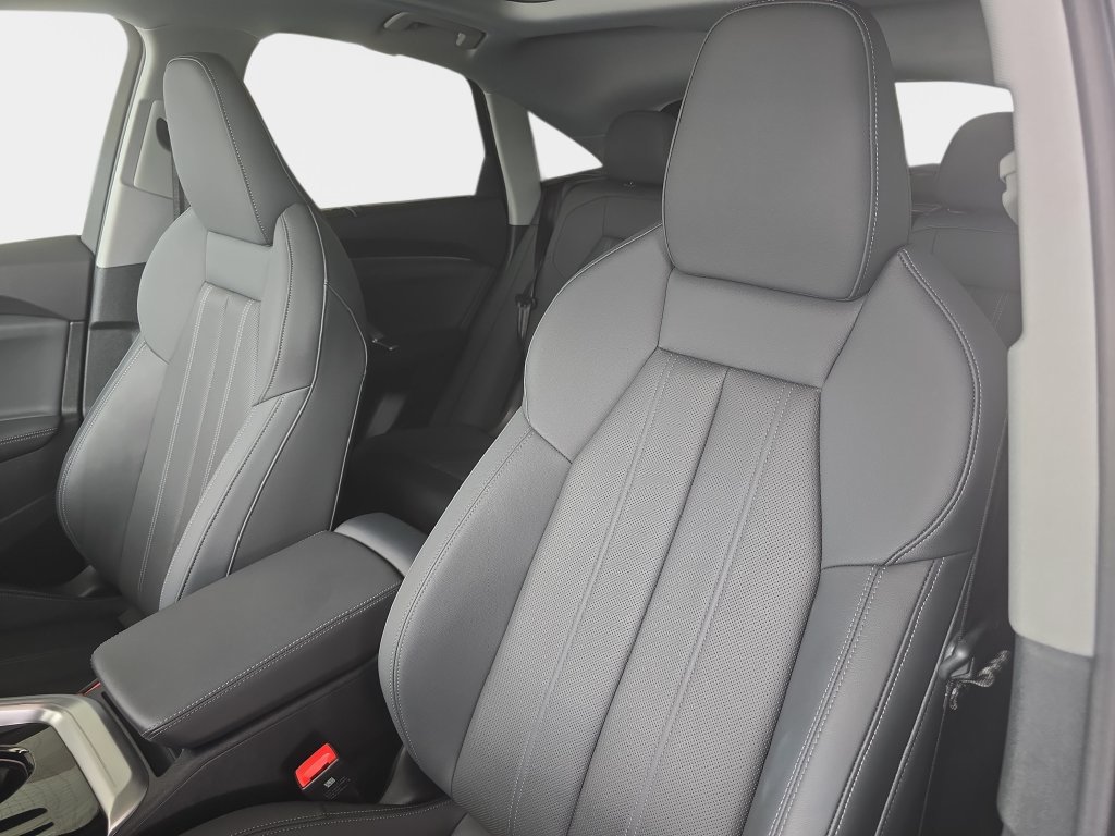 Used 2025 Audi Q5 Premium Plus w/ Premium Plus AWD/4WD image 20
