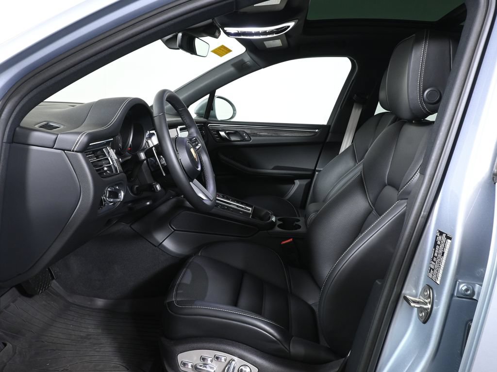 Used 2026 Porsche Macan S AWD/4WD image 5