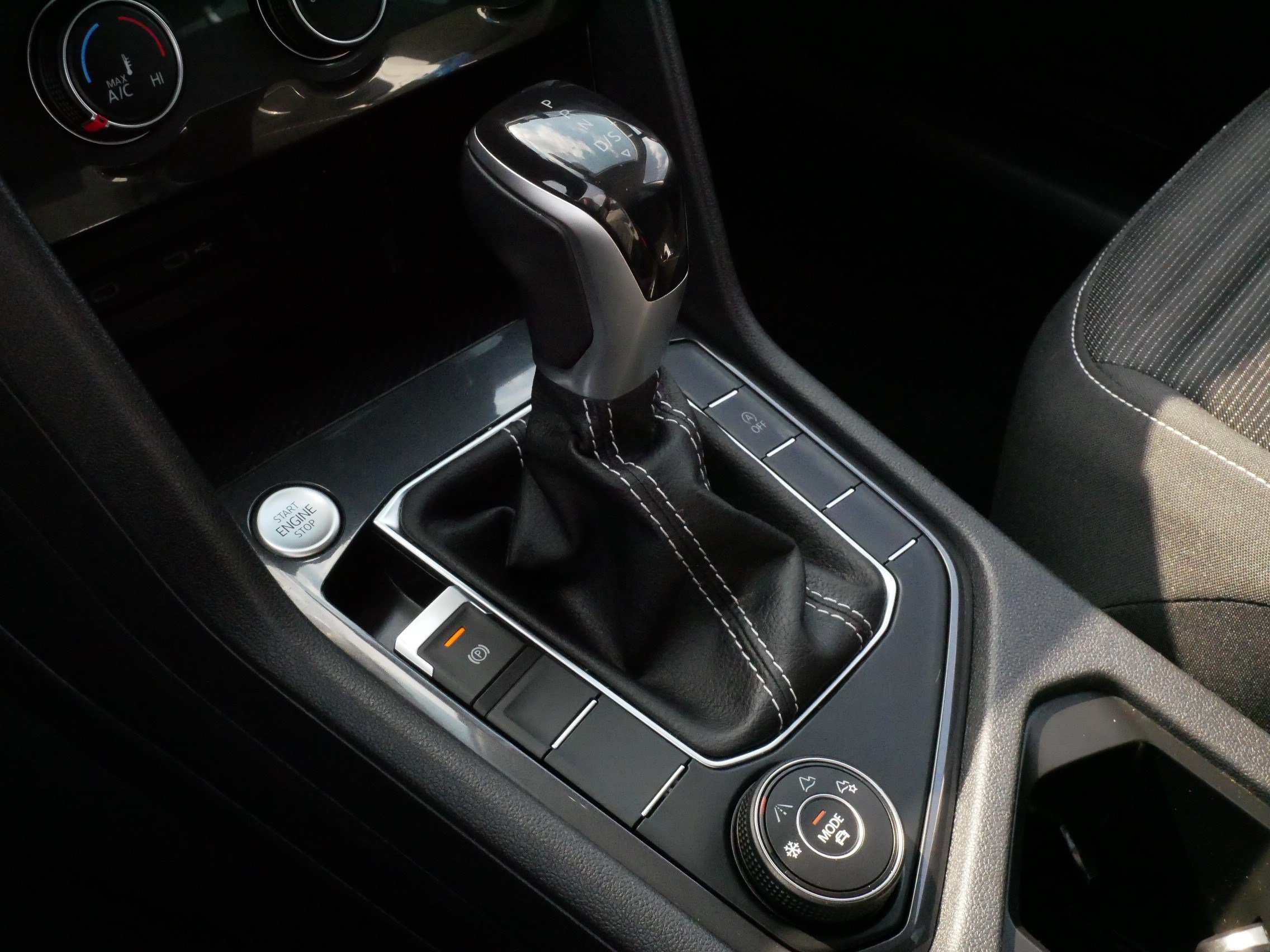 Used 2022 Volkswagen Tiguan S AWD/4WD image 25