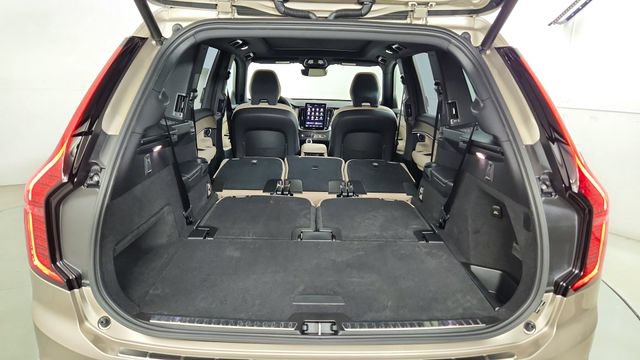 New 2026 Volvo XC90 T8 Plus w/ Protection Package Premier AWD/4WD image 42