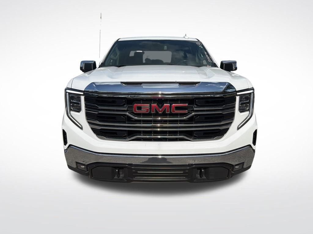 Used 2024 GMC Sierra 1500 SLT AWD/4WD image 3
