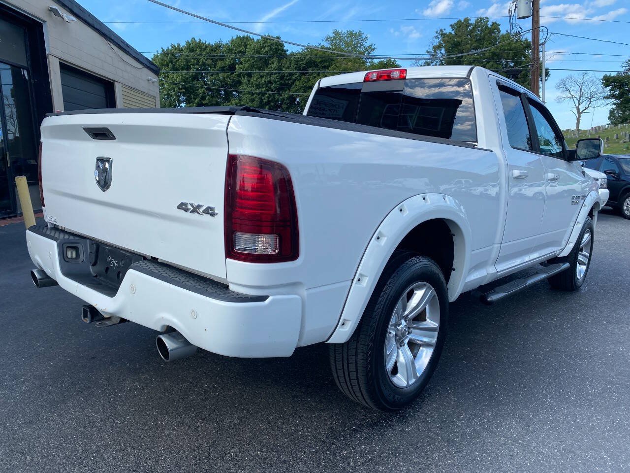 Used 2015 RAM 1500 Sport w/ Sport Premium Group AWD/4WD image 3