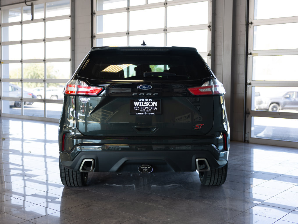 Used 2022 Ford Edge ST w/ Equipment Group 401A AWD/4WD image 4