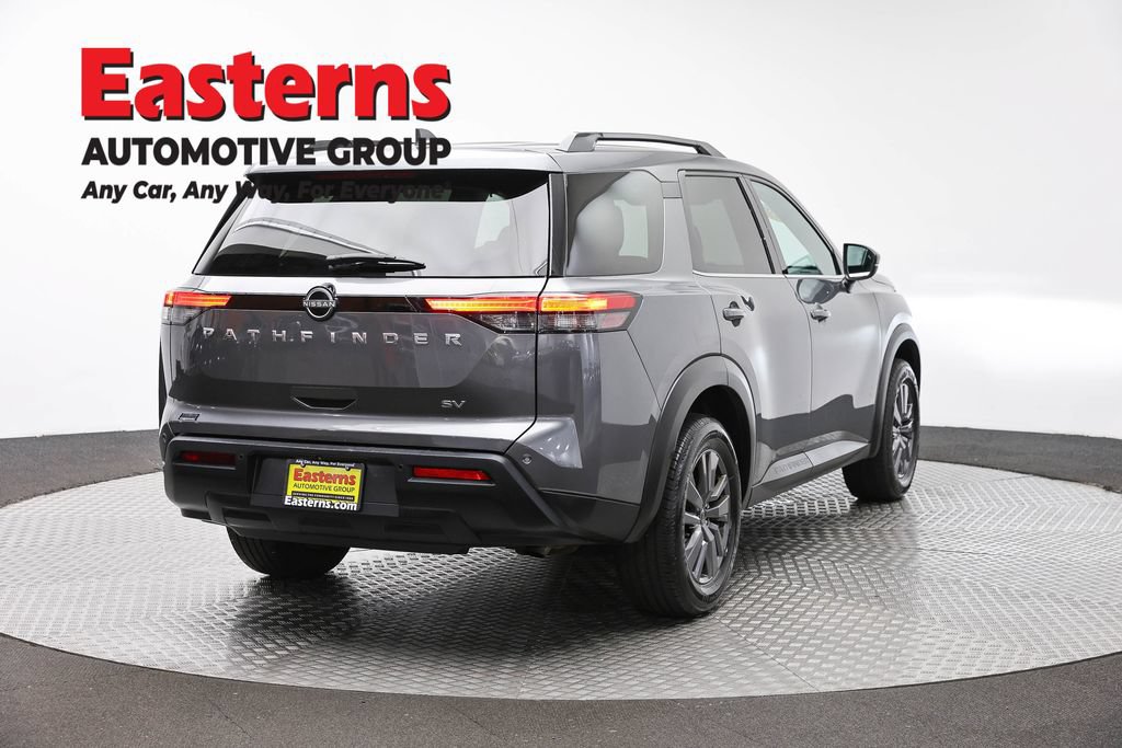 Used 2022 Nissan Pathfinder SV FWD image 5