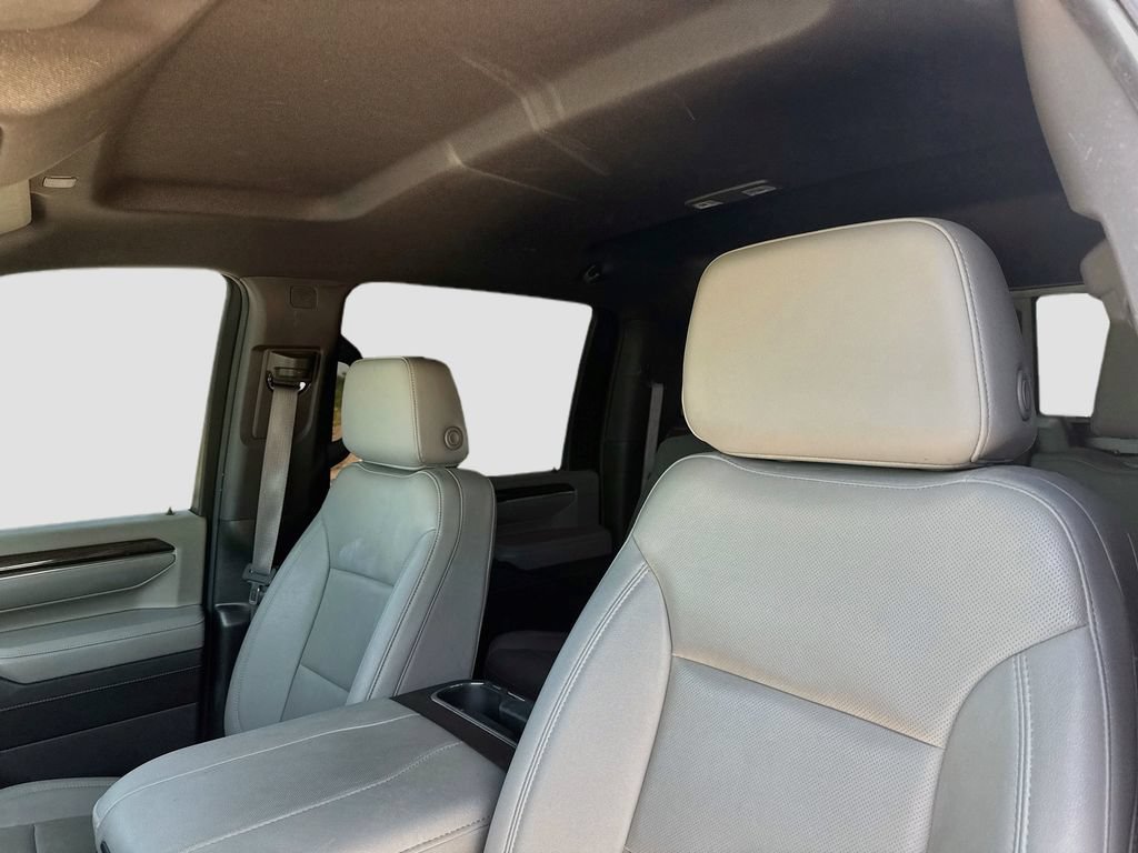 Used 2024 Chevrolet Silverado 2500 LTZ w/ LTZ Premium Package AWD/4WD image 13