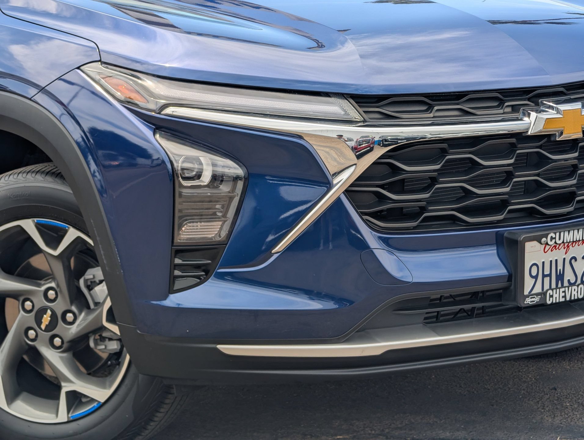 Used 2024 Chevrolet Trax LT FWD image 3