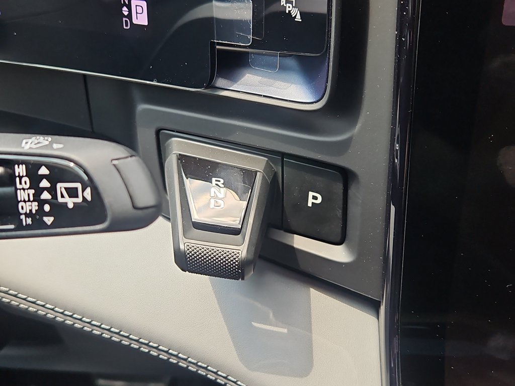 New 2026 Porsche Cayenne Turbo AWD/4WD image 26