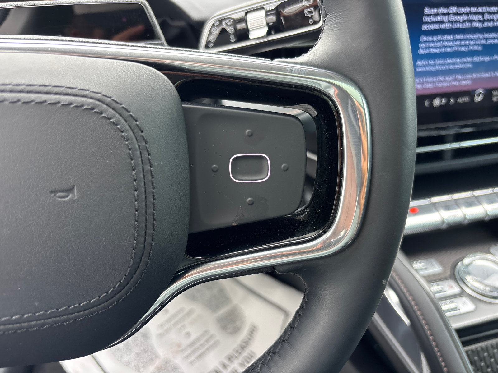New 2026 Lincoln Nautilus Premier w/ Equipment Group 102A AWD/4WD image 18