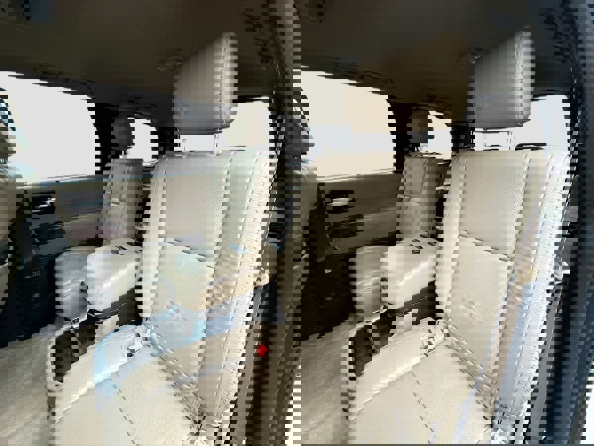 Used 2008 Toyota Sequoia Platinum image 25