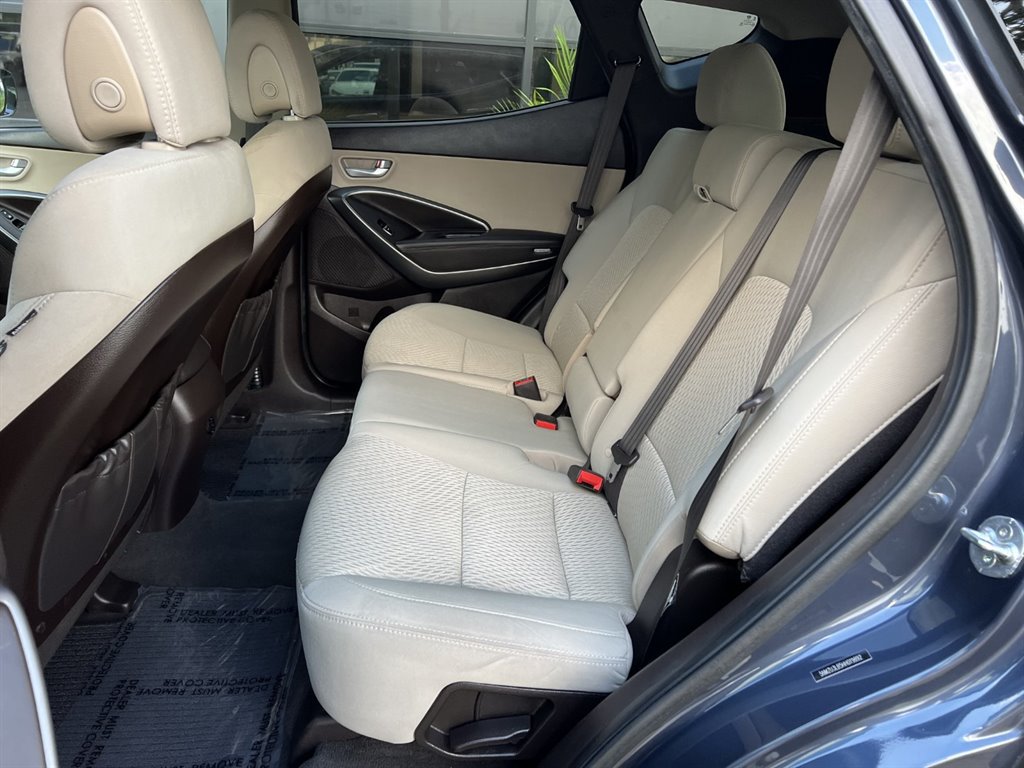 Used 2017 Hyundai Santa Fe Sport FWD image 15