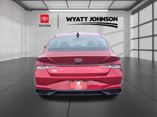 Used 2023 Hyundai Elantra SEL FWD image 6