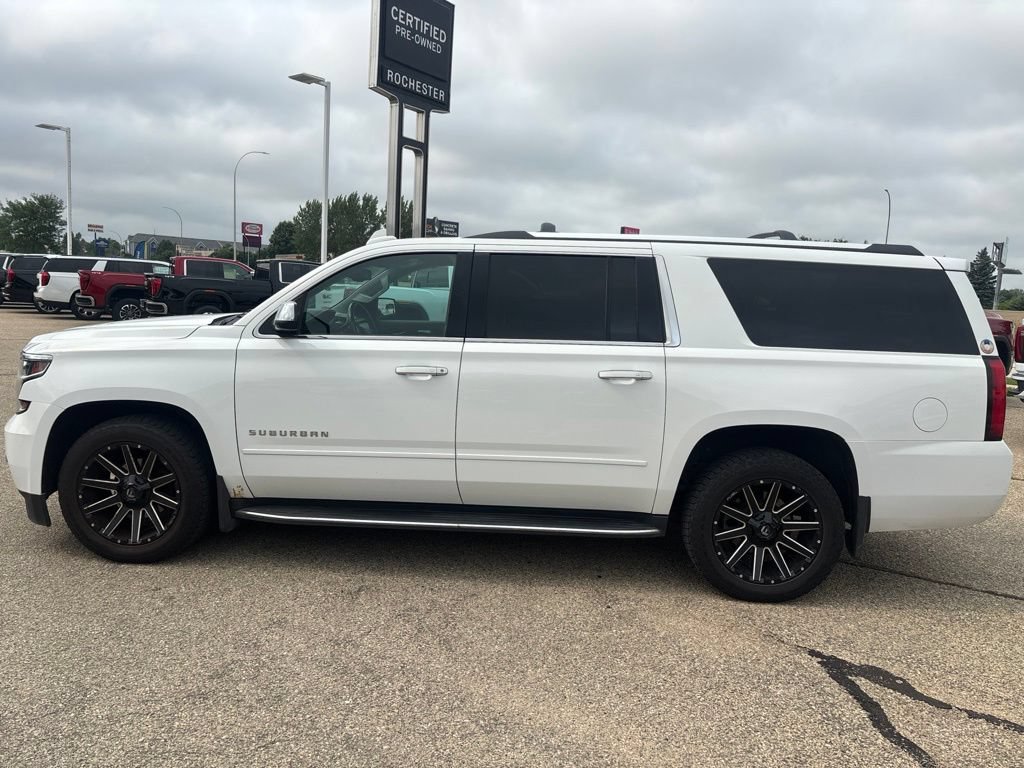 Used 2018 Chevrolet Suburban Premier AWD/4WD image 5
