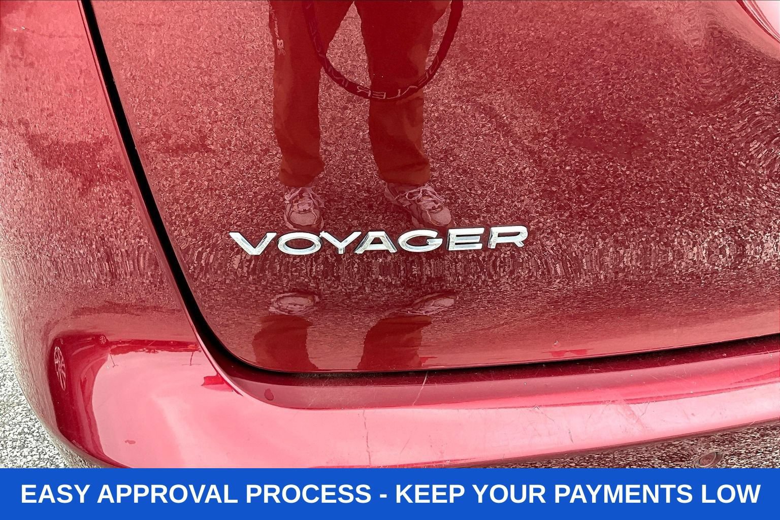 Used 2020 Chrysler Voyager LX FWD image 29