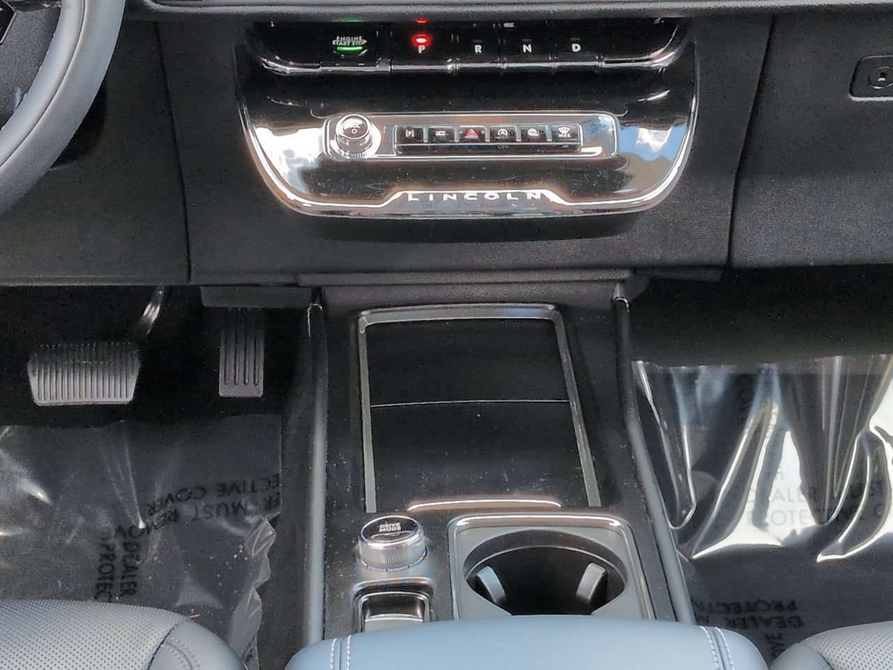 Certified 2025 Lincoln Corsair Reserve w/ Jet Appearance Package FWD image 19