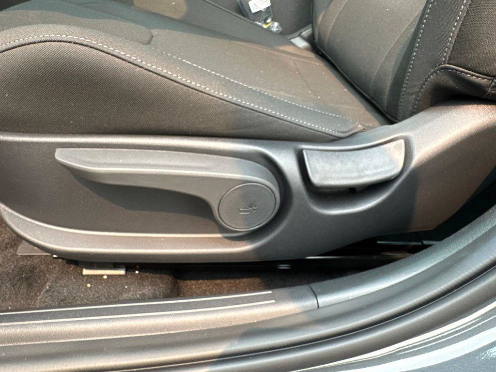 New 2026 Hyundai Elantra SEL Sport Premium FWD image 10