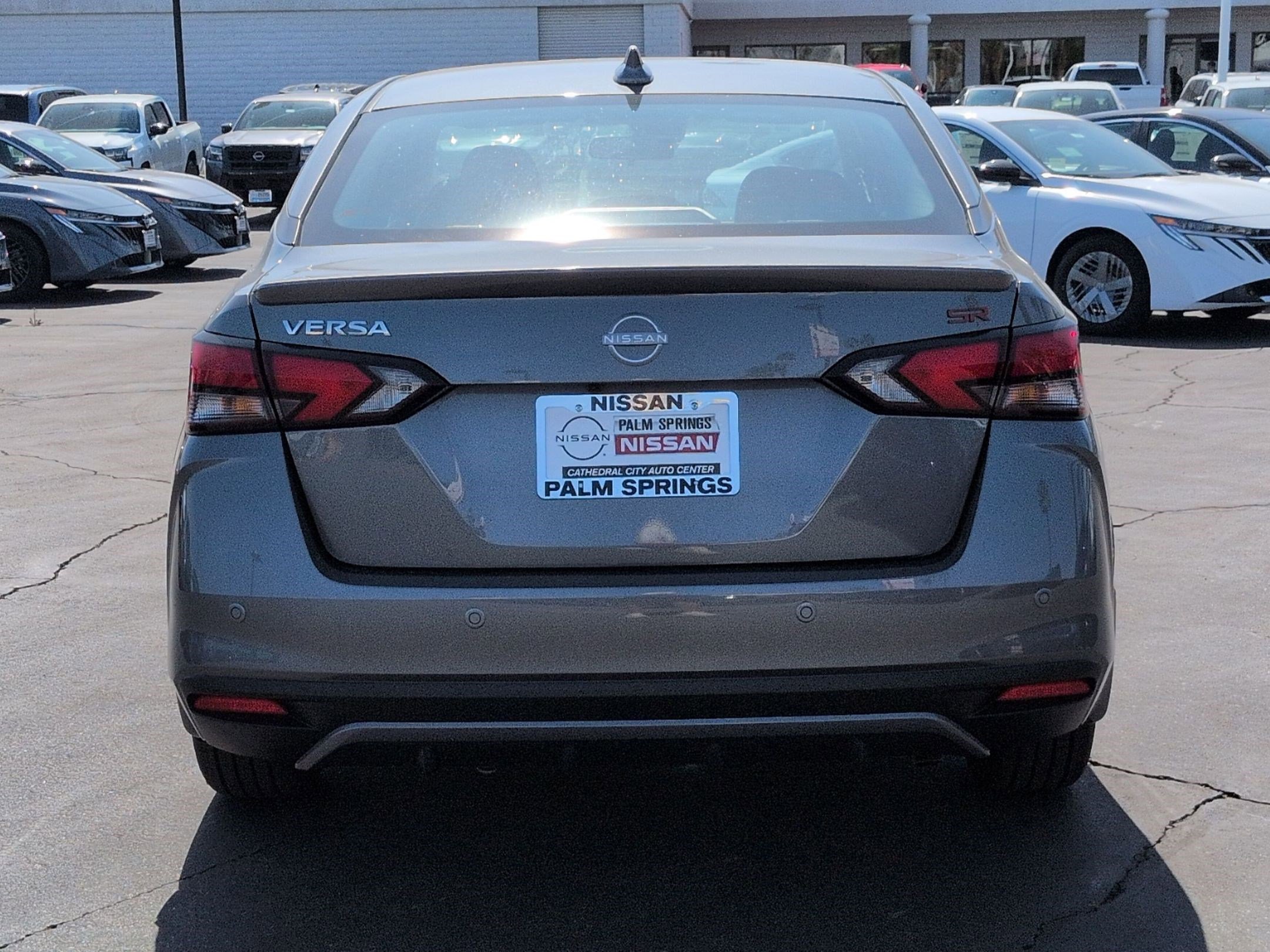 New 2025 Nissan Versa SR w/ Trunk Package image 4