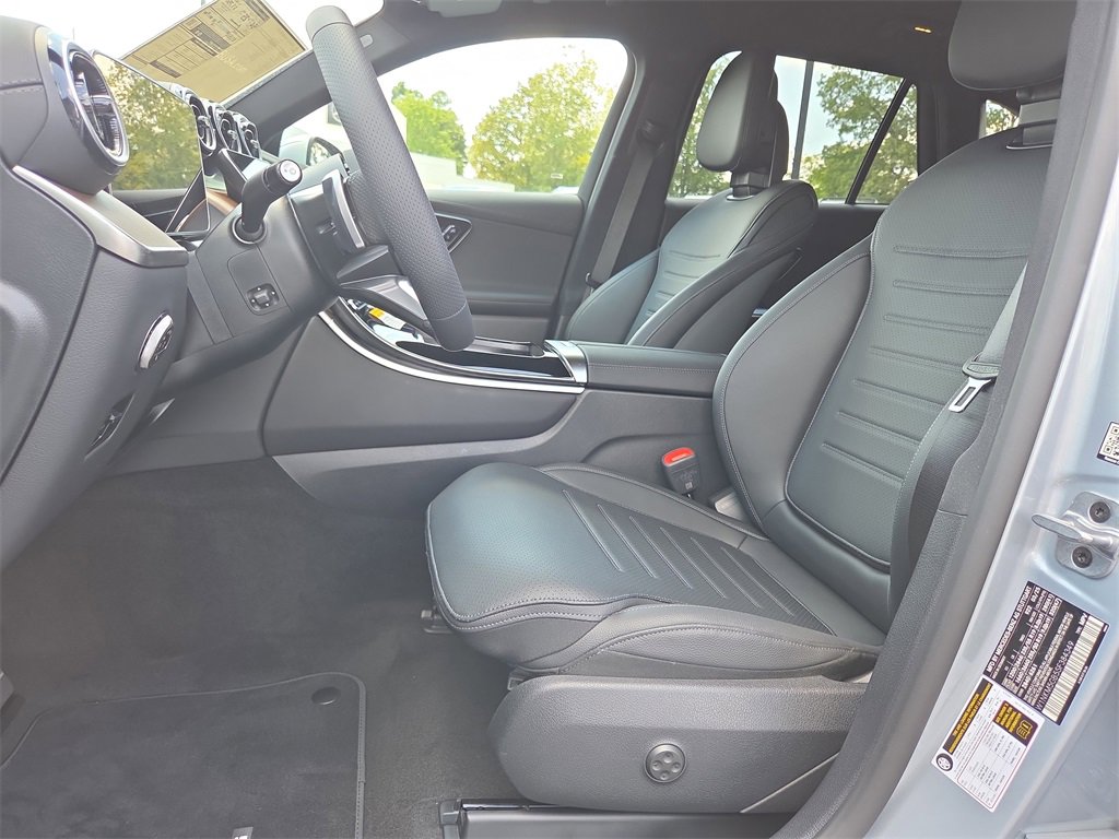 New 2025 Mercedes-Benz GLC 350e 4MATIC image 10