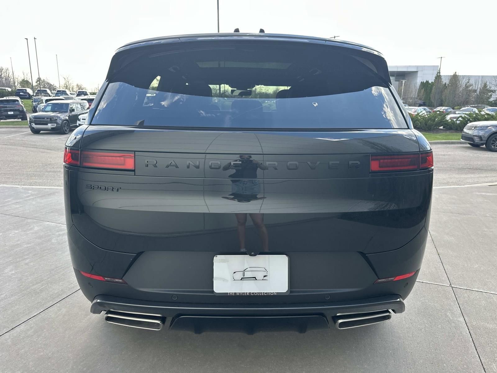 New 2026 Land Rover Range Rover Sport SE AWD/4WD image 6