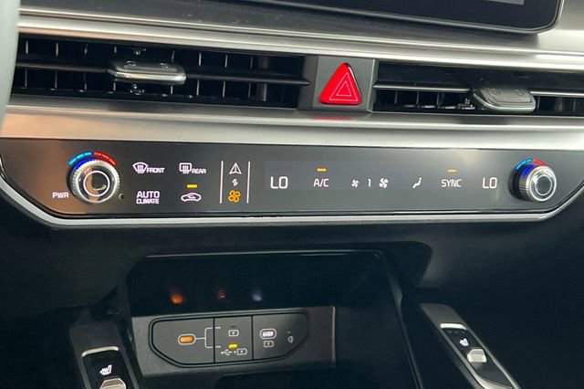 New 2026 Kia Sorento S w/ S Panoramic Sunroof Package image 25